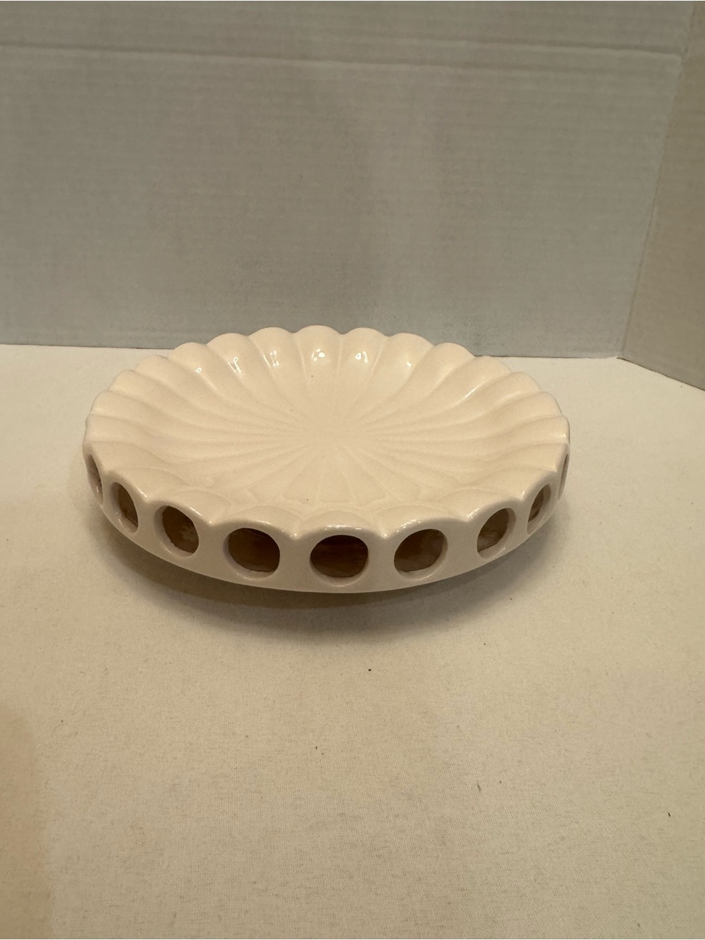 New in Box Vintage White Ceramic Flower Frog Centerpiece Bowl, Unused 7 1/4”